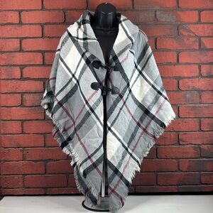 Accessory St New York Grey Plaid Shawl –‎ Classic, Cozy, Preppy